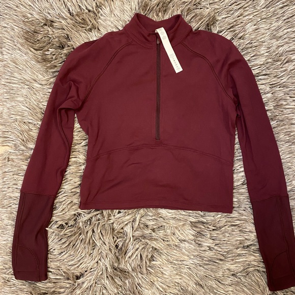 Lululemon Crop Half Zip - Picture 1 of 2